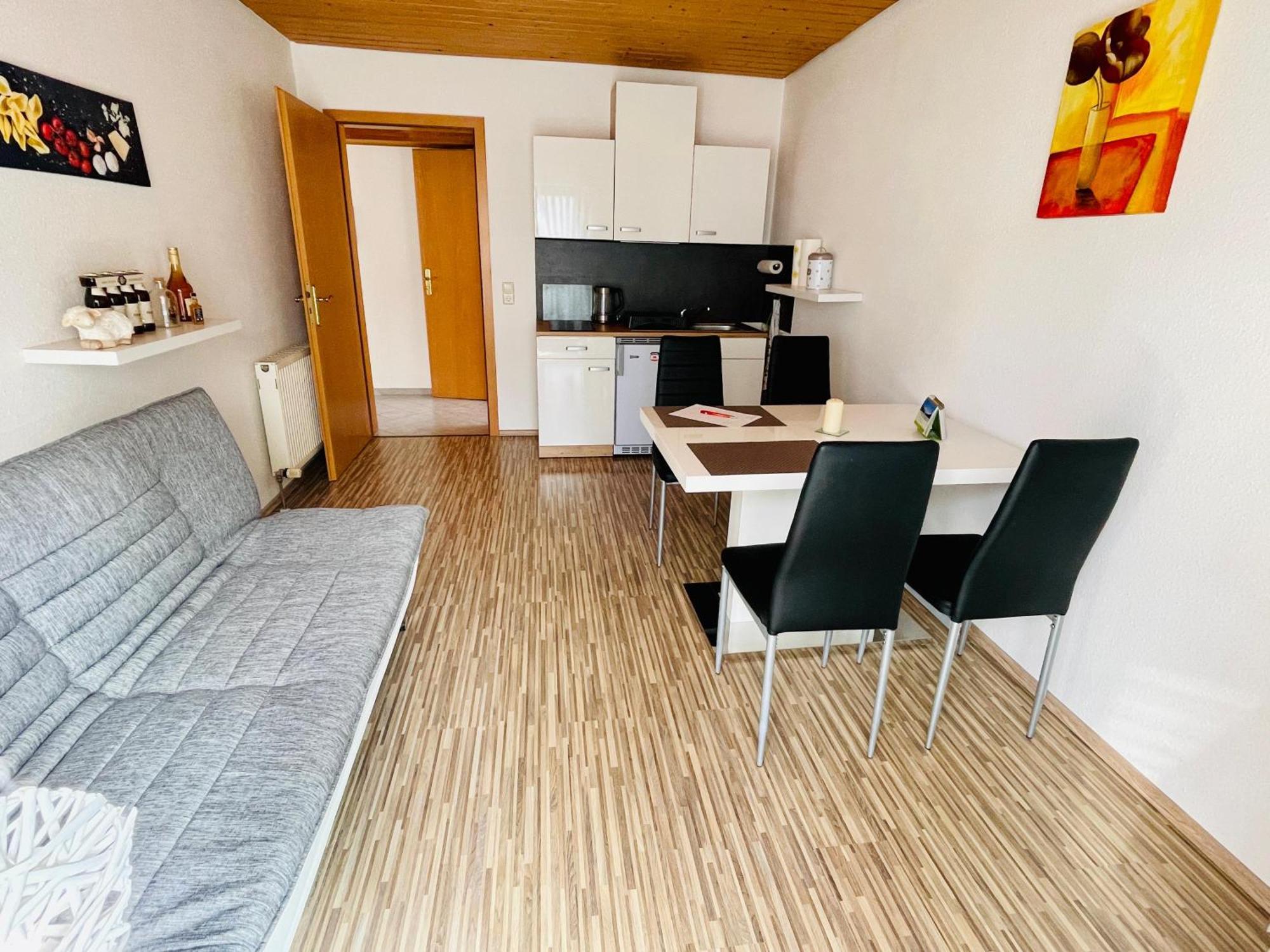 Kleine Ein Zimmer Wohnung Mit Gartenanlage Salem  Exteriör bild
