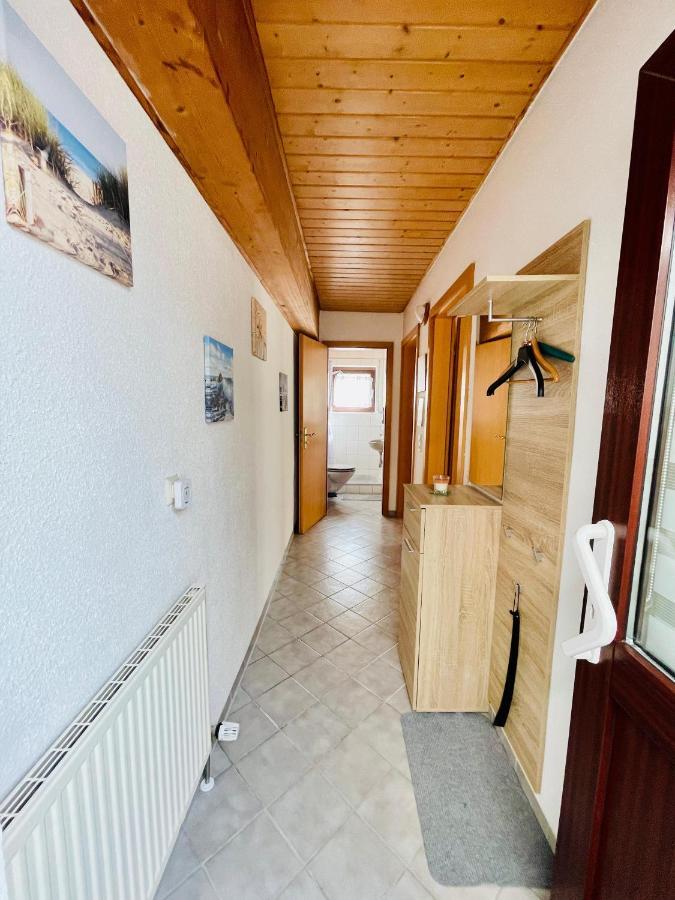 Kleine Ein Zimmer Wohnung Mit Gartenanlage Salem  Exteriör bild