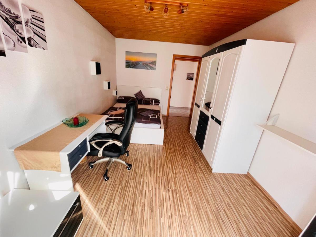 Kleine Ein Zimmer Wohnung Mit Gartenanlage Salem  Exteriör bild